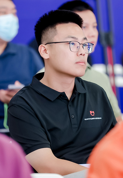 20媒体1优秀毕业生韩宜霖-2.jpg 20媒体1优秀毕业生韩宜霖-2.jpg